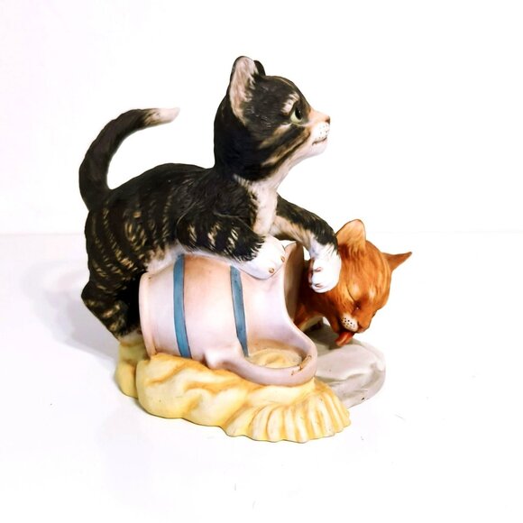 Mischief By Heidi Fennell Hand-Painted Porcelain Cat Figurine 1986 Franklin Mint - Picture 4 of 5